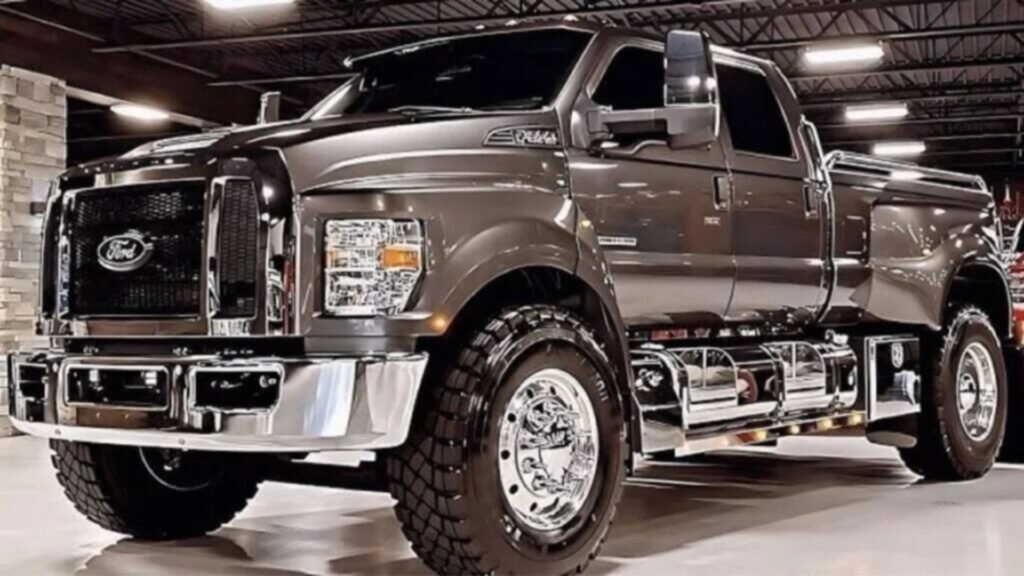Ford F-750 2026 Unveiled: Heavy-Duty Pickup with Advanced Technology, Powerful Performance & Commercial-Grade Capability